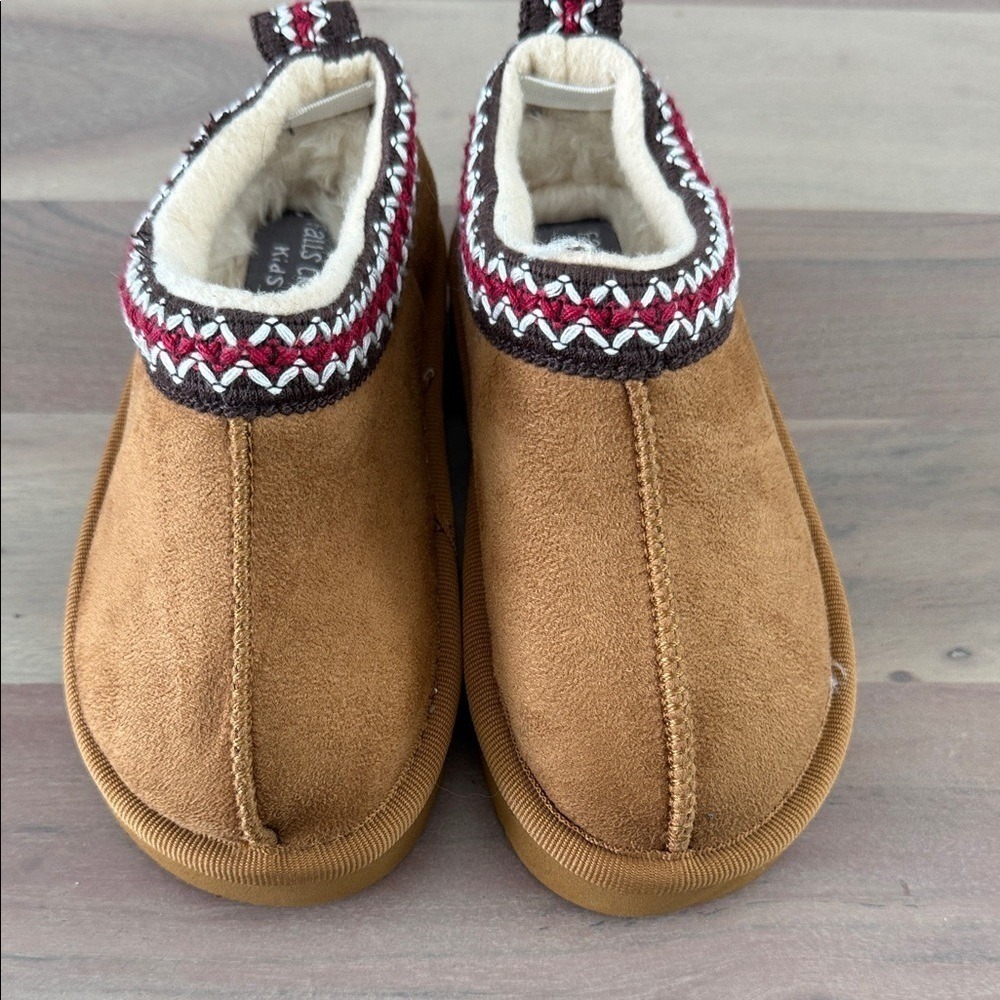 Falls Creek Toddler Brown Suede Shoes with Red Trim - Size 8